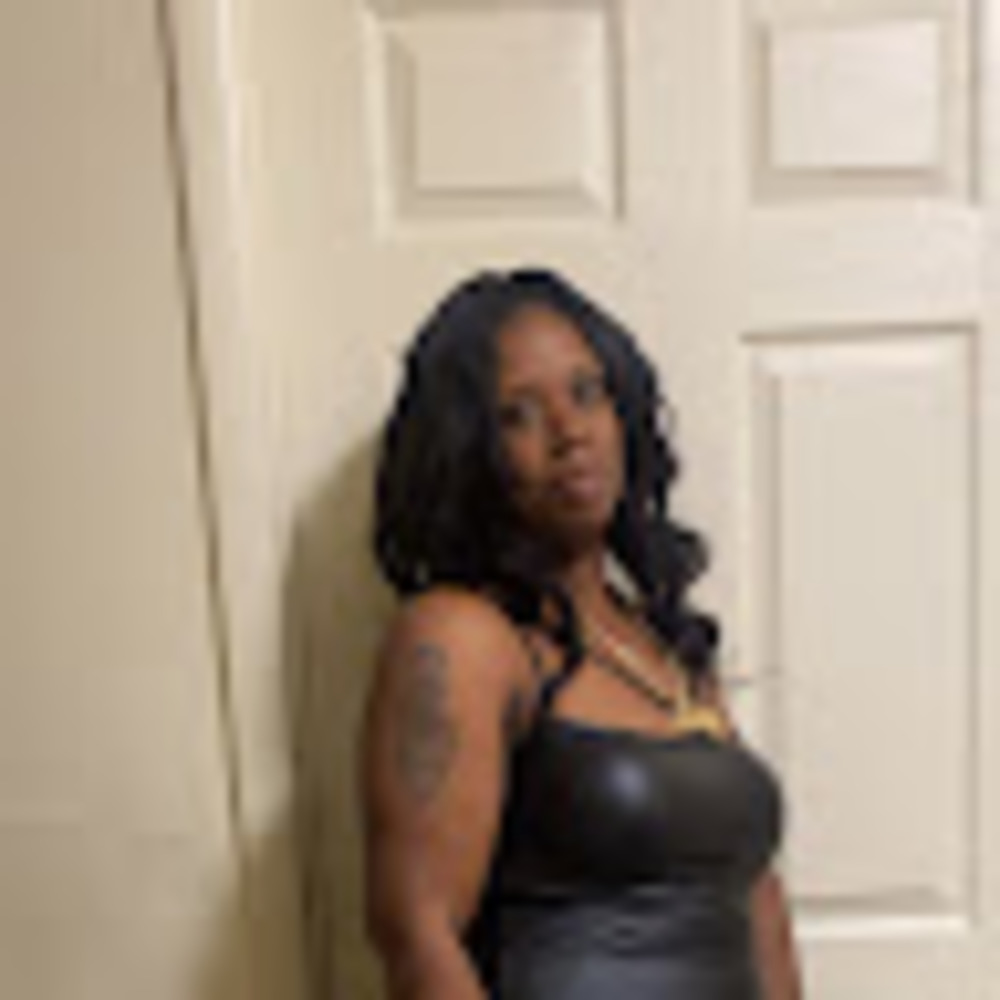 Meet your Posher, Taya